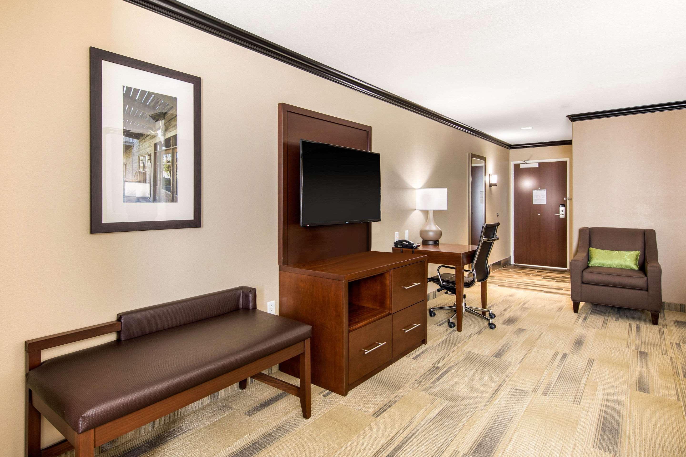 Comfort Suites Liberal Eksteriør billede