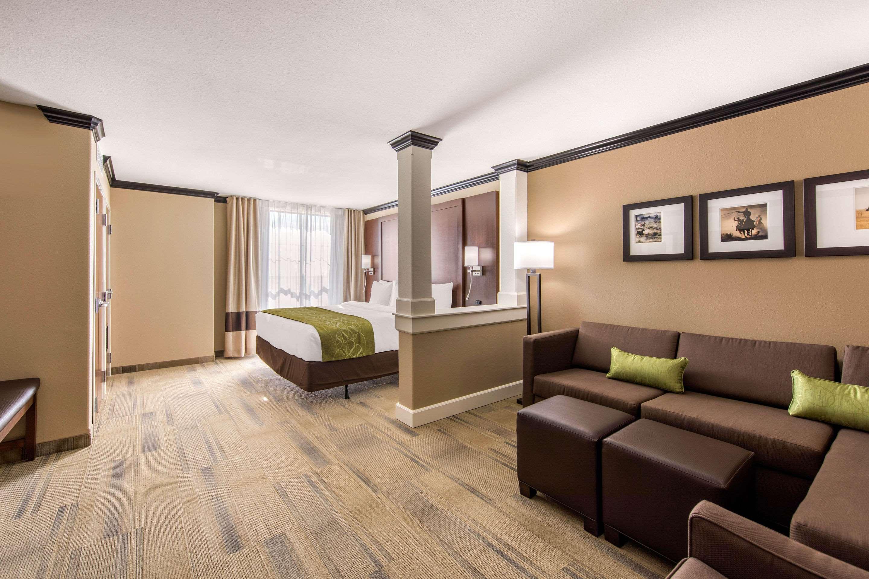 Comfort Suites Liberal Eksteriør billede