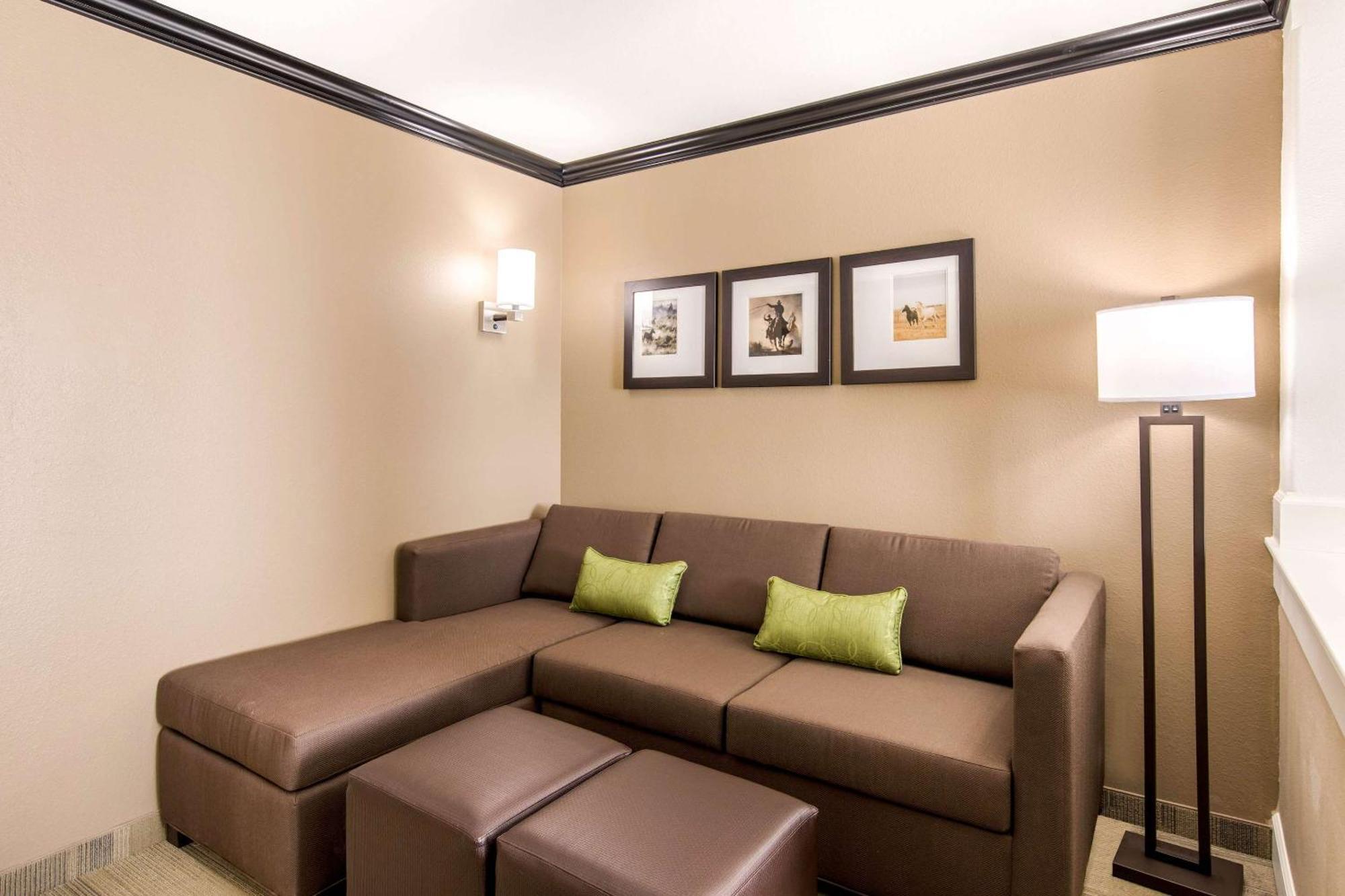 Comfort Suites Liberal Eksteriør billede